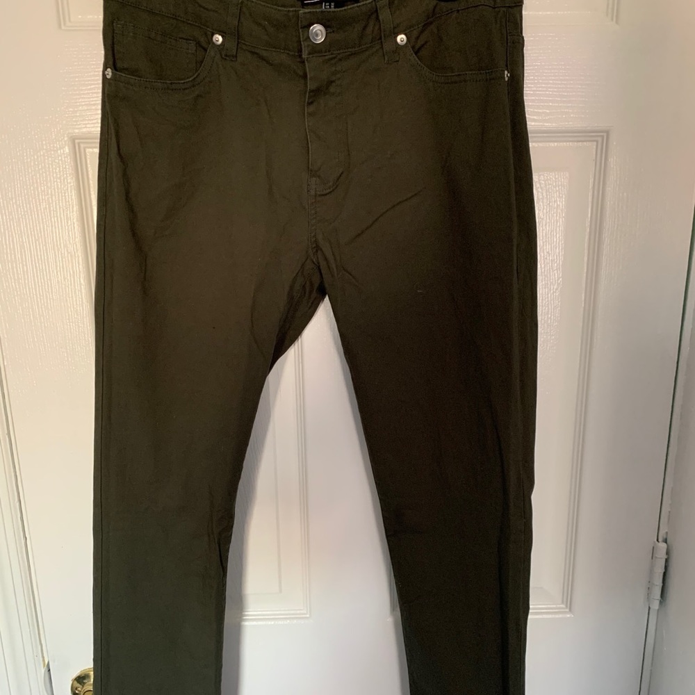 Men Green Pants